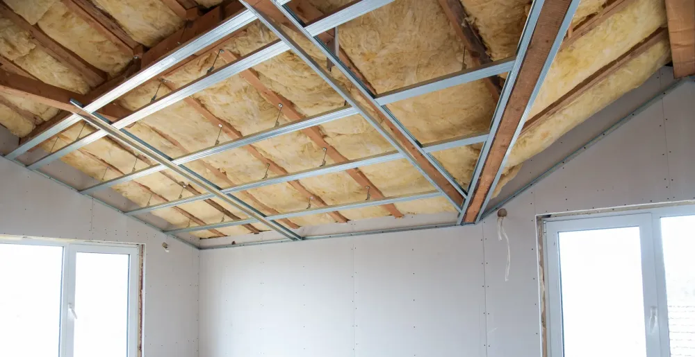 Faut-il isoler un faux plafond ?